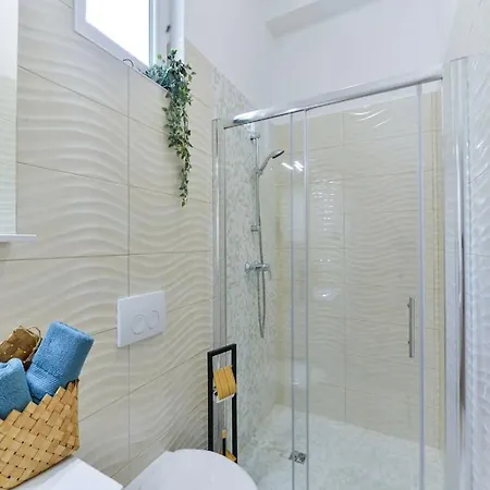 In With Swimming Pool